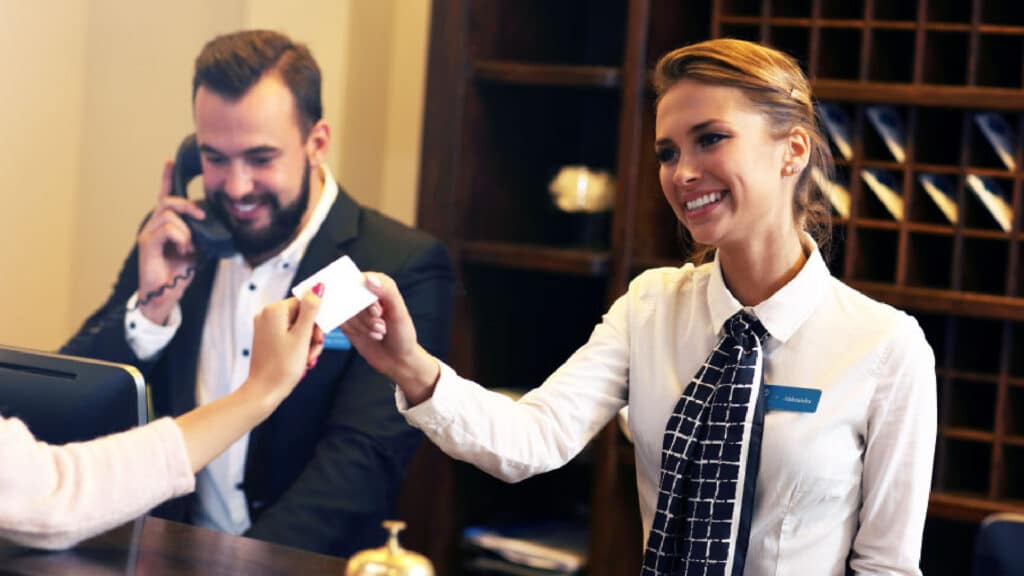 Recepcionsta/Administrativo/a Baja de Maternidad