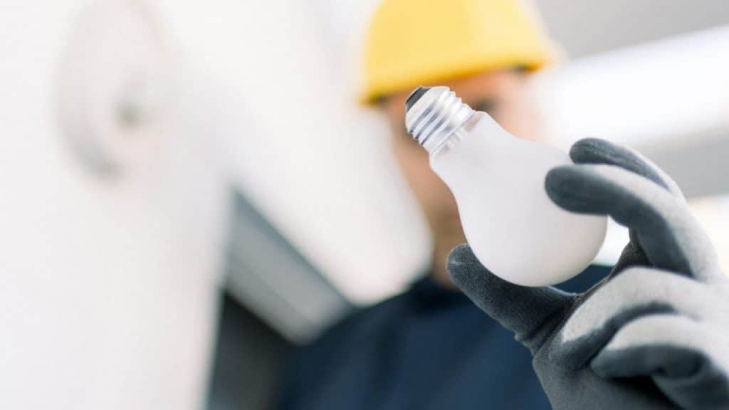 INSTALADOR ELECTRICISTA AUTORIZADO CON CARNET BT