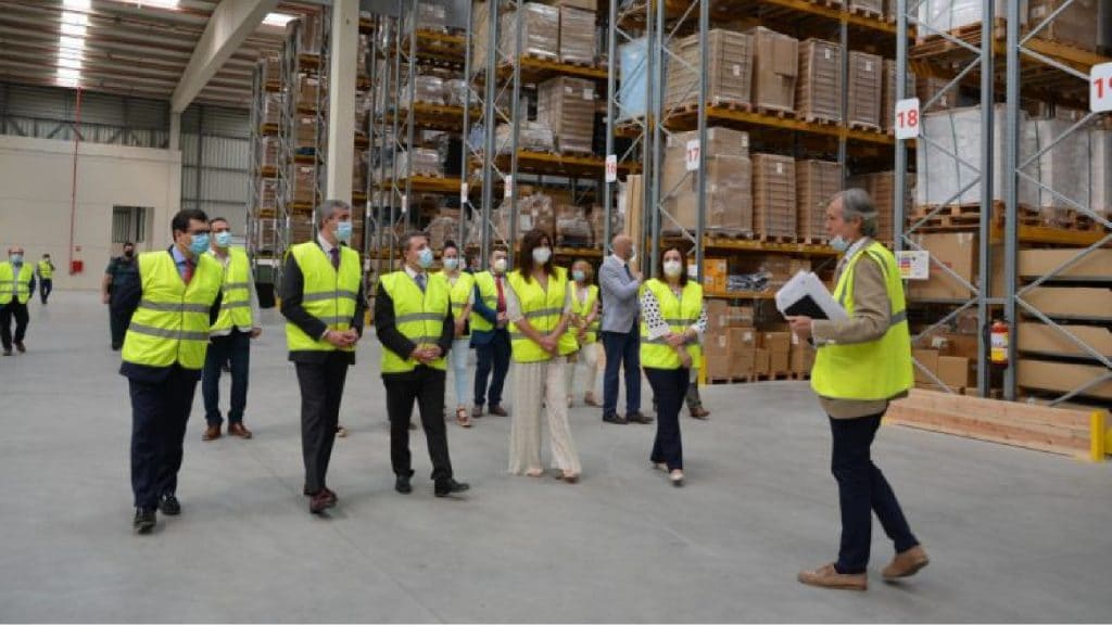 Operario de almacén con conocimientos administrativos en Meco